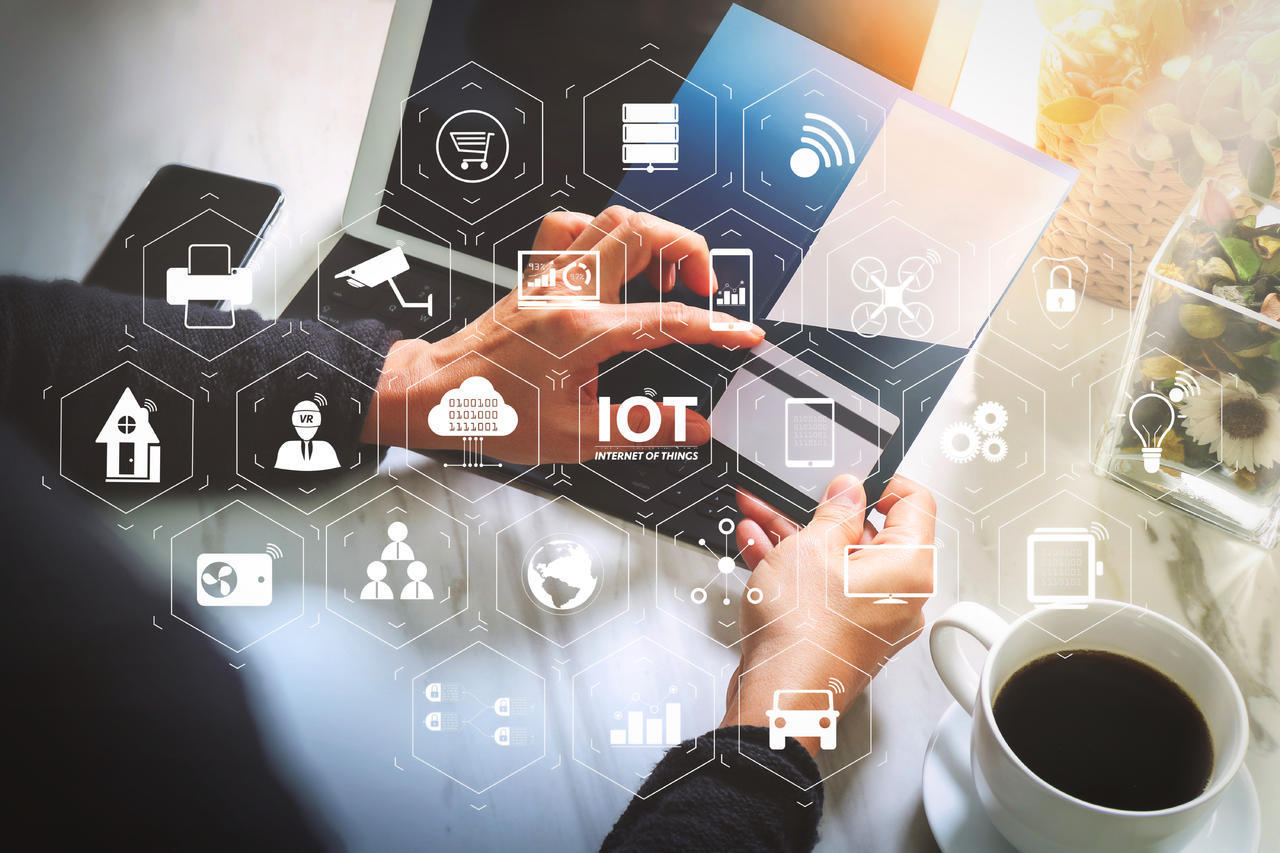 網(wǎng)絡(luò)科技產(chǎn)品與網(wǎng)絡(luò)開(kāi)發(fā) 推動(dòng)企業(yè)數(shù)字化轉(zhuǎn)型的關(guān)鍵