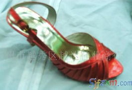 夏日足尖風(fēng)情 探秘涼鞋選購(gòu)與保養(yǎng)全攻略